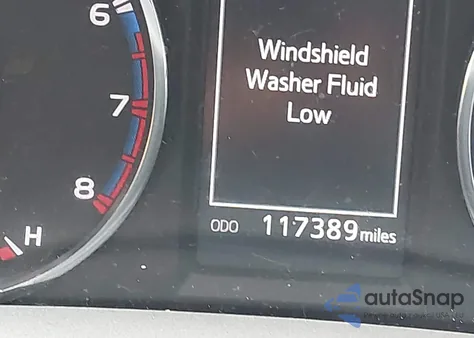 2016 Toyota Rav4 Xle z USA, uszkodzony, nr VIN 2T3WFREV6GW300696